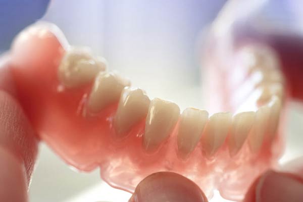انواع پروتز متحرک دندان